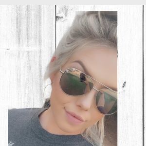 Meet your Posher, Aimee
